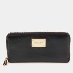 مملوكة مسبقًا Michael Kors Black Leather Zip Around Continental Wallet
