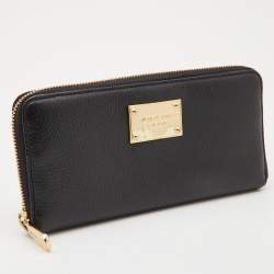 مملوكة مسبقًا Michael Kors Black Leather Zip Around Continental Wallet