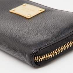 مملوكة مسبقًا Michael Kors Black Leather Zip Around Continental Wallet