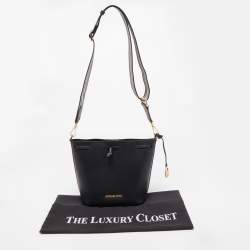 Pre Owned Michael Kors Black Leather Eden Bucket Bag 