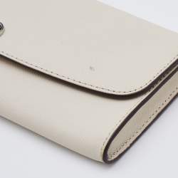 Pre Owned Michael Kors Off White Leather Flap Continental Wallet 