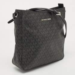 Pre Owned Michael Kors Black Signature Coated Canvas and Leather Jet Set Messenger Bag