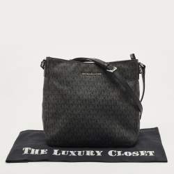 Pre Owned Michael Kors Black Signature Coated Canvas and Leather Jet Set Messenger Bag