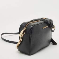 مملوكة مسبقًا Michael Kors Black Leather Jet Set Camera Crossbody Bag