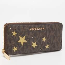 مملوكة مسبقًا Michael Kors Brown Signature Coated Canvas Strap Zip Around Wallet