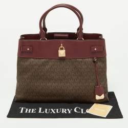 Pre Owned Michael Kors Beige/Burgundy Signature Coated Canvas and Leather Gramercy Tote