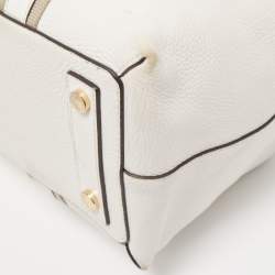 مملوكة مسبقًا Michael Kors Off White Leather Travel Tote