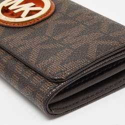 Pre Owned Michael Kors Beige/Brown Signature Coated Canvas Fulton Flap Continental Wallet