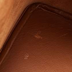 مملوكة مسبقًا حقيبة مايكل كورس دلو جلد بنية اللون