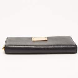 Michael Kors Black Leather Jet Set Zip Around Wallet