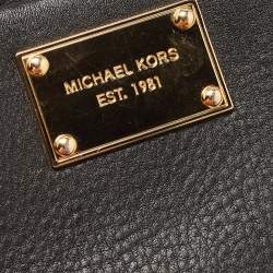 Michael Kors Black Leather Jet Set Zip Around Wallet