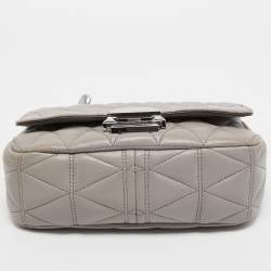 مملوكة مسبقًا Michael Kors Grey Quilted Leather Small Sloan Studded Chain Shoulder Bag