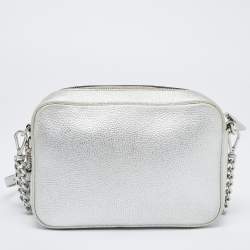 Pre Owned حقيبة كاميرا كروس مايكل كورس "جيت سيت" جلد فضي 