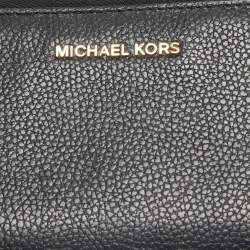 Pre Owned Michael Kors Black Leather Logo Zip Around Wristlet Wallet