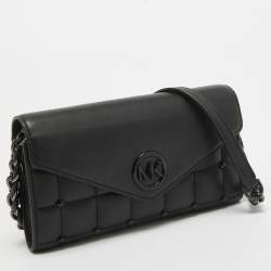 Pre Owned Michael Kors Black Quilted Leather Carmen Wallet On Chain