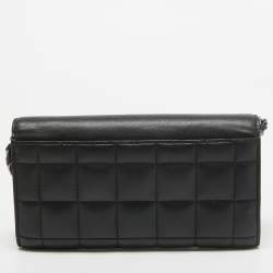 Pre Owned Michael Kors Black Quilted Leather Carmen Wallet On Chain