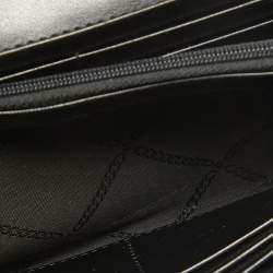 Pre Owned Michael Kors Black Quilted Leather Carmen Wallet On Chain