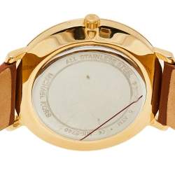 Pre Owned ساعة يد نسائية مايكل كورس بيبر أم كيه2740 ستانلس ستيل لون ذهبي فضي 38 مم