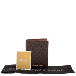Pre Owned MICHAEL Michael Kors Brown Signature Coated Canvas Jet Set Travel Passport Case