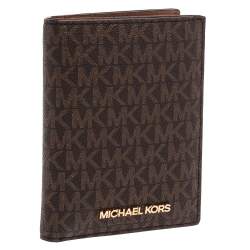 Pre Owned MICHAEL Michael Kors Brown Signature Coated Canvas Jet Set Travel Passport Case