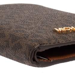 Pre Owned MICHAEL Michael Kors Brown Signature Coated Canvas Jet Set Travel Passport Case