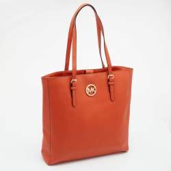 مملوكة مسبقًا Michael Michael Kors Orange Leather Large Jet Set Travel Tote