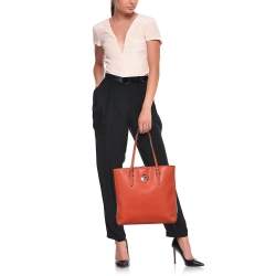 مملوكة مسبقًا Michael Michael Kors Orange Leather Large Jet Set Travel Tote