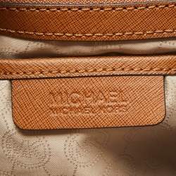 Pre Owned حقيبة يد توتس مايكل مايكل كورس سينثيا جلد سافيانو بيج فاتح