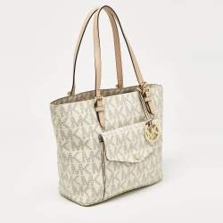 مملوكة مسبقًا MICHAEL Michael Kors White Signature Coated Canvas Jet Set Logo Pocket Tote
