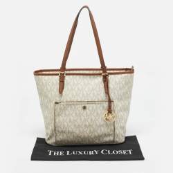 MICHAEL Michael Kors Off White Signature Coated Canvas  Jet Set Snap Pocket Tote