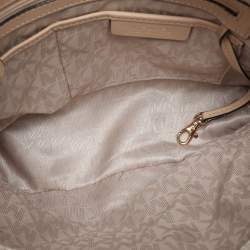 Pre Owned MICHAEL Michael Kors Off White/Beige Signature Coated Canvas and Leather Jet Set East West Tote