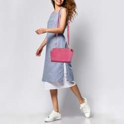 Pre Owned MICHAEL Michael Kors Selma Small Fuchsia Leather Crossbody Bag