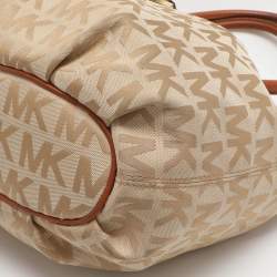 مملوكة مسبقًا حقيبة يد مايكل مايكل كورس شراشيب حلقة جلد وكانفاس شهيرة بنية/ بيج