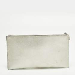 مملوكة مسبقًا MICHAEL Michael Kors Silver Saffiano Leather Studded Flat Wristlet Pouch