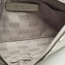 مملوكة مسبقًا MICHAEL Michael Kors Silver Saffiano Leather Studded Flat Wristlet Pouch