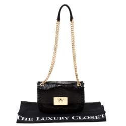 Pre Owned حقيبة كروس مايكل مايكل كورس قفل دوار جلد لامع نقش ثعبان سوداء