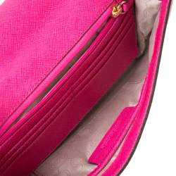 مملوكة مسبقًا Michael Michael Kors Magenta Leather Lana Clutch Bag
