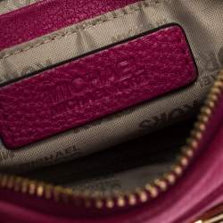 مملوكة مسبقًا MICHAEL Michael Kors Magenta Leather Crossbody Bag