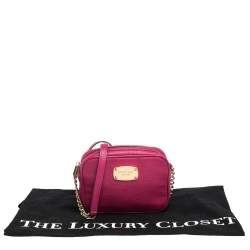 مملوكة مسبقًا MICHAEL Michael Kors Magenta Leather Crossbody Bag