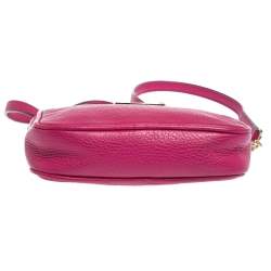 مملوكة مسبقًا MICHAEL Michael Kors Magenta Leather Crossbody Bag