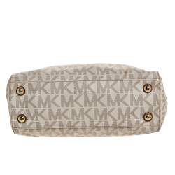 Pre Owned MICHAEL Michael Kors White/Brown Signature Coated Canvas Medium Cynthia Tote