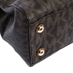 Pre Owned MICHAEL Michael Kors Brown Signature Coated Canvas Medium Cynthia Tote