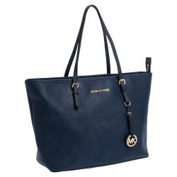 michael kors navy and white purse