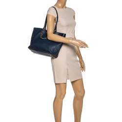 مملوكة مسبقًا حقيبة يد مايكل مايكل كورس جلد أزرق بيدين