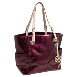 Pre Owned MICHAEL Michael Kors Purple Perforated Signature Patent Leather Middle Zip Tote