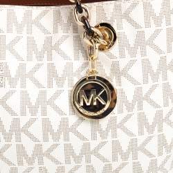 Pre Owned حقيبة شوبر مايكل مايكل كورس سينثيا كانفاس مقوى أبيض بالشعار