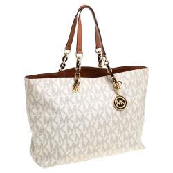 Pre Owned حقيبة شوبر مايكل مايكل كورس سينثيا كانفاس مقوى أبيض بالشعار