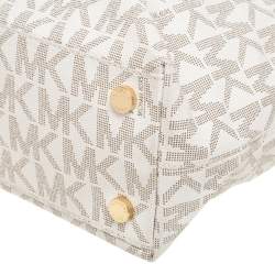 Pre Owned حقيبة شوبر مايكل مايكل كورس سينثيا كانفاس مقوى أبيض بالشعار