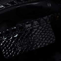 Pre Owned حقيبة كتف مايكل مايكل كورس سلسلة جلد لامعة نمط ثعبان سوداء