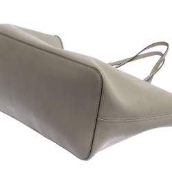 Pre Owned Michael Michael Kors Grey Leather Large Jet Set Travel Tote